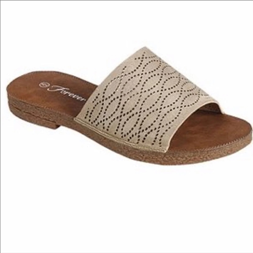 Women’s 8.5 Slides NEW